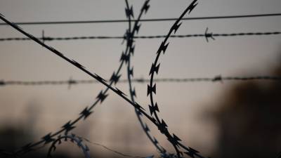 Порядка десяти заключенных сбежали из тюрьмы для террористов в Ираке
