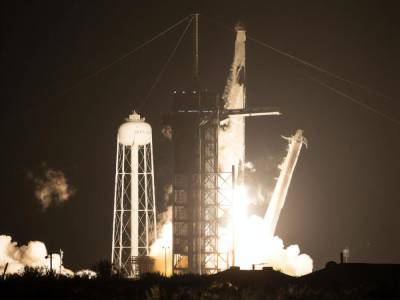 Виктор Гловер - Майкл Хопкинс - Шеннон Уокер - Пилотируемый корабль SpaceX Crew Dragon вернулся на Землю - gordonua.com - США - шт.Флорида - state Florida