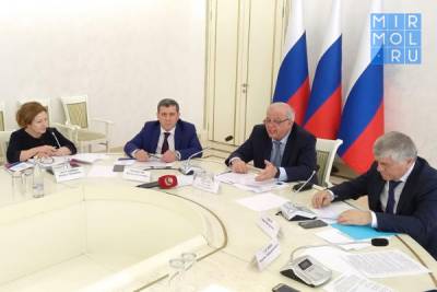 Анатолий Карибов провёл заседание трехсторонней комиссии по регулированию социально-трудовых отношений