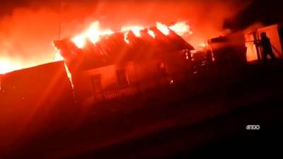 В Челябинской области огонь полностью уничтожил жилой дом