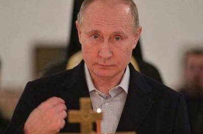 "Демонстрация преемника?" Путин в Пасху удивил россиян. ФОТО