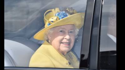 Королева Елизавета II продает личный Bentley Mulsanne