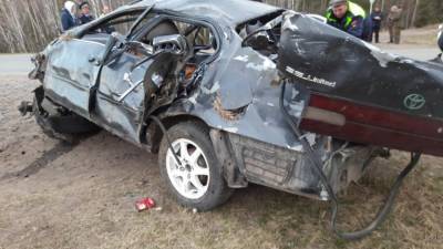 Две девушки погибли в жуткой аварии недалеко от родины Ельцина