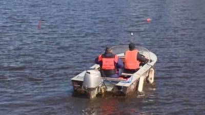 ЧП на Северной Двине: в перевернувшейся лодке было четыре человека