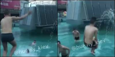Вероятно пьяные подростки искупались в фонтане на Гулливере в Киеве - Видео и реакция сети - ТЕЛЕГРАФ