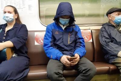 В Москве усилился контроль наличия масок и перчаток у пассажиров