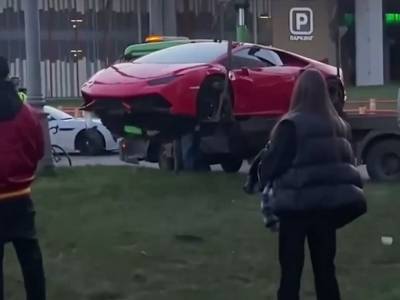 У «Москва-Сити» столкнулись Lamborghini, Porsche и Infiniti (видео)