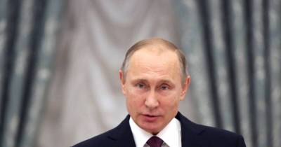 Путин подписал закон о штрафе за отсутствие маркировки СМИ-иноагента