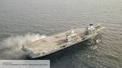 Британцам стало стыдно за свой авианосец из-за трюка ВМФ России у берегов Шотландии