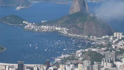Мэра Рио-де-Жанейро оштрафовали за нарушение мер профилактики COVID-19