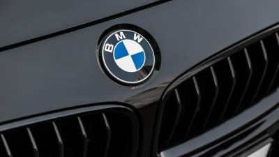 Рэпер на BMW, который пытался переехать подростка, может избежать наказания