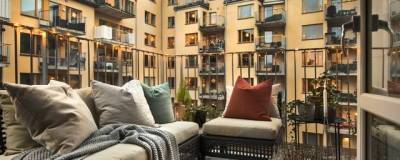 Обустройте уютную зону отдыха на балконе или лоджии