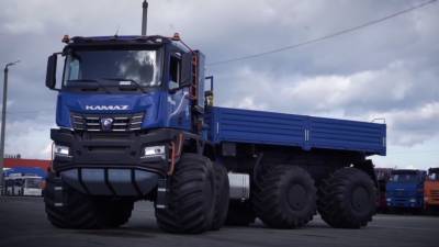 «Достойно подготовлен к арктическим условиям»: в чём особенность новейшего российского тяжёлого вездехода КамАЗ-6355