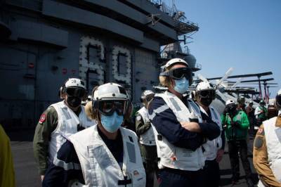 Военнослужащие ВМС США пожаловались на недостаток торговых точек на военных базах