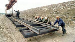 Узбекских специалистов задействуют на строительстве железных дорог в России