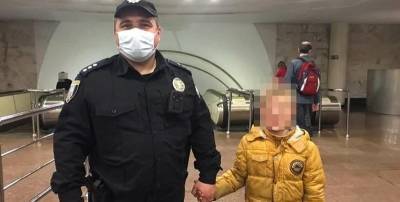 В Киеве полицейские составили админпротокол на мать, хотя за ребенком недосмотрел отец – сеть возмущена - ТЕЛЕГРАФ