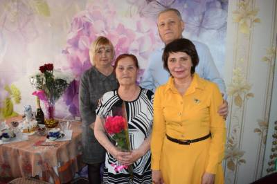 Жительница Корсаковского района Елизавета Близнякова отмечает 90-летие