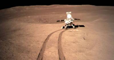 Марсианские пейзажи: китайский космический аппарат прислал первые изображения Красной планеты