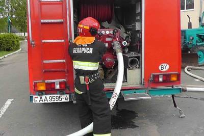 Горел чердак. В Волковыске спасатели устранили пожар на хлебозаводе