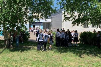 Эвакуировали казанскую школу №174, в которой учатся ученики из 175 гимназии