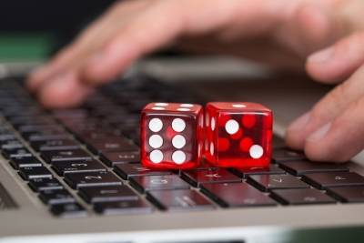 Двадцатилетняя кандалакшанка организовала незаконные азартные игры