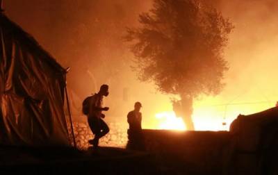 В Греции вспыхнули масштабные лесные пожары