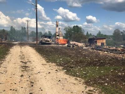 В новгородской деревне сгорели 20 домов и часовня