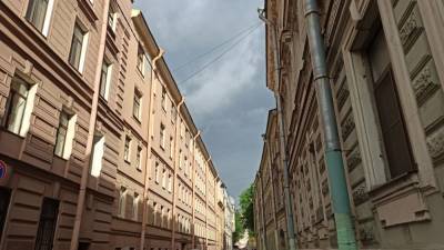 Петербуржцев предупредили о грозе и кратковременных дождях