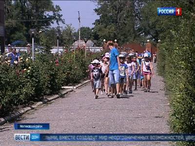 26 летних детских лагерей примут школьников в этом году в ростовской области