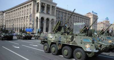 Зеленский анонсировал военный парад по случаю 30-летия независимости Украины