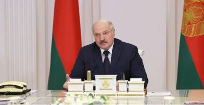 Лукашенко назвал тех, кто в случае новой войны станут полицаями