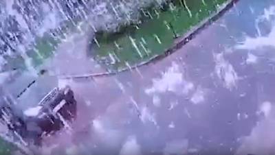Искровый дождь в грозу на юге Петербурга попал на видео