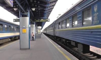 Занимайте очередь в кассу: "Укрзализныця" запускает поезд на популярный курорт