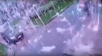 В Сеть попало видео электрического дождя в Петербурге