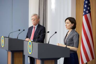 ЕС и США помогли бандитам захватить власть в Молдавии – Цырдя