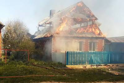 Два жилых дома сгорели в Чебоксарском районе