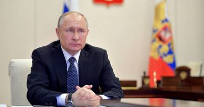 Путин, грозивший "мочить врагов в сортире", теперь обещает "выбить всем зубы"