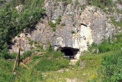 Денисову пещеру включили в список особо ценных объектов культурного наследия народов РФ
