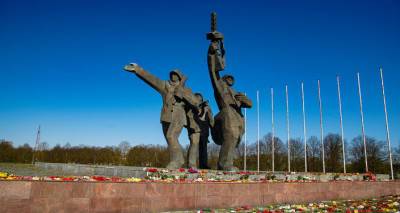 Латвия может попасть в список недружественных РФ стран? МИД России напомнил про памятники