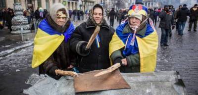 «Это стыд и позор». В Киеве 70-летний пенсионер призвал к новому...