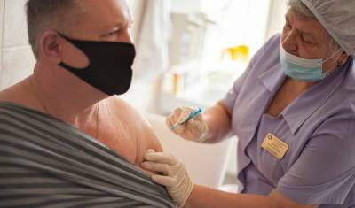 Вакцинация от коронавируса в Москве при нынешних темпах займет до семи лет