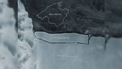 Появилось видео с отколовшимся от Антарктиды крупнейшим в мире айсбергом