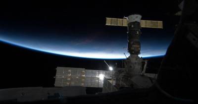 Роскосмос опубликовал фотоснимок с подъема МКС на 350 метров