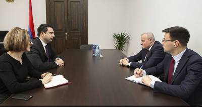 Ален Симонян обсудил с Сергеем Копыркиным ситуацию в Армении и Карабахе