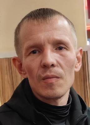 43-летний житель Лугового пять дней назад ушел в лес и до сих пор не вернулся