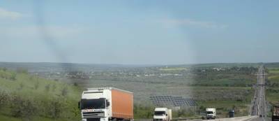 На дорогах Одесской области в жаркую погоду ограничат движение грузовиков