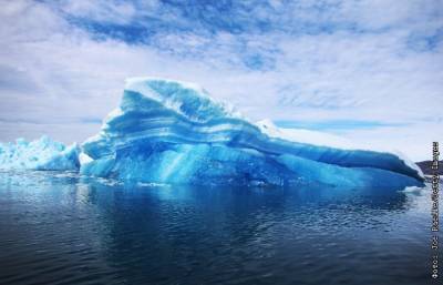 Самый большой в мире айсберг откололся от ледяного шельфа в Антарктике