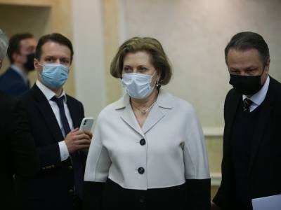 Попова: Чаще всего россияне заражаются коронавирусом дома и в транспорте