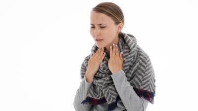 Першение в горле может указывать на заболевание щитовидной железы