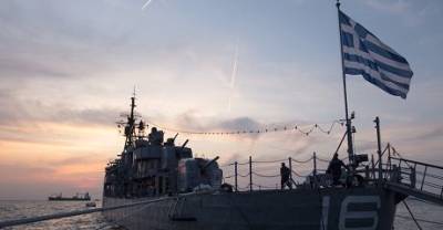 «Ситуация накаляется»: Греция привела в боевую готовность флот из-за турецких судов